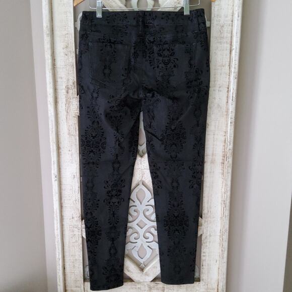 Bisou Bisou Women's Skinny Velvet Damask Print Denim Jeans in Black - Picture 5 of 6